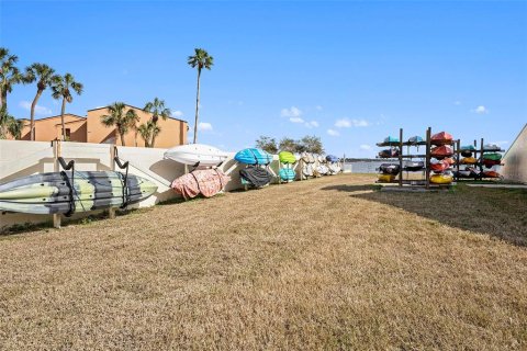 Condo in Saint Petersburg, Florida, 2 bedrooms  № 1560423 - photo 19