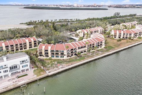 Купить кондоминиум в Сент-Питерсберг, Флорида 3 комнаты, 112.41м2, № 1560423 - фото 26