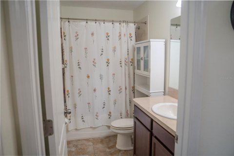 House in Hudson, Florida 4 bedrooms, 226.77 sq.m. № 1899258 - photo 16