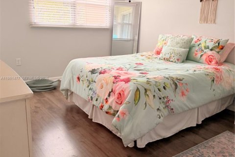 Condominio en venta en Pembroke Pines, Florida, 2 dormitorios, 105.63 m2 № 2057389 - foto 12