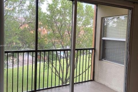 Condominio en venta en Pembroke Pines, Florida, 2 dormitorios, 105.63 m2 № 2057389 - foto 6