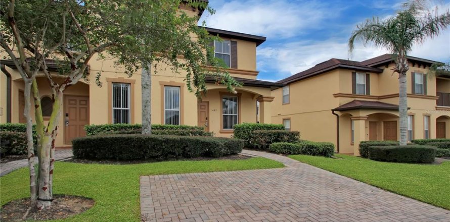 Townhouse in Davenport, Florida 4 bedrooms, 172.43 sq.m. № 1877257