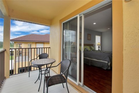 Townhouse in Davenport, Florida 4 bedrooms, 172.43 sq.m. № 1877257 - photo 22
