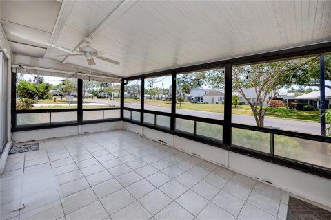 Copropriété à vendre à Saint Petersburg, Floride: 2 chambres, 102.19 m2 № 2100046 - photo 24