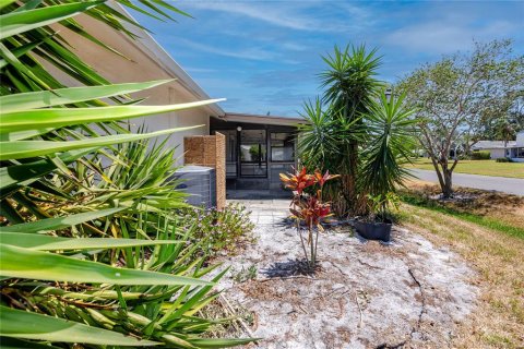 Copropriété à vendre à Saint Petersburg, Floride: 2 chambres, 102.19 m2 № 2100046 - photo 26