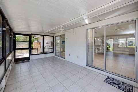 Copropriété à vendre à Saint Petersburg, Floride: 2 chambres, 102.19 m2 № 2100046 - photo 23
