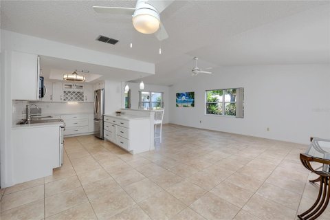 Copropriété à vendre à Saint Petersburg, Floride: 2 chambres, 102.19 m2 № 2100046 - photo 7