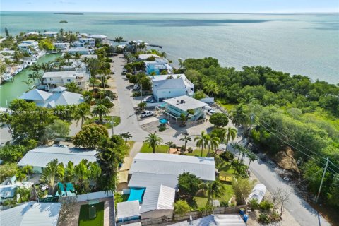 House in Tavernier, Florida 4 bedrooms, 180.51 sq.m. № 2082127 - photo 21
