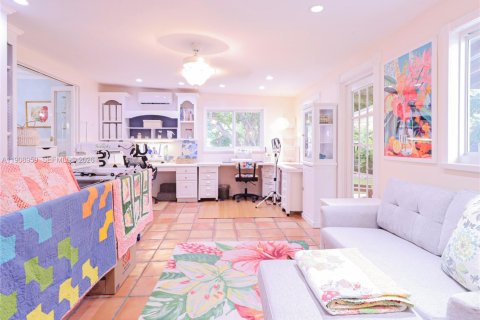 House in Tavernier, Florida 4 bedrooms, 180.51 sq.m. № 2082127 - photo 15