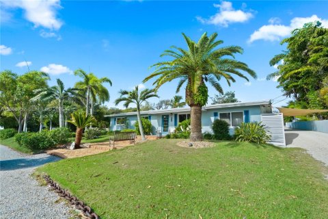 House in Tavernier, Florida 4 bedrooms, 180.51 sq.m. № 2082127 - photo 4
