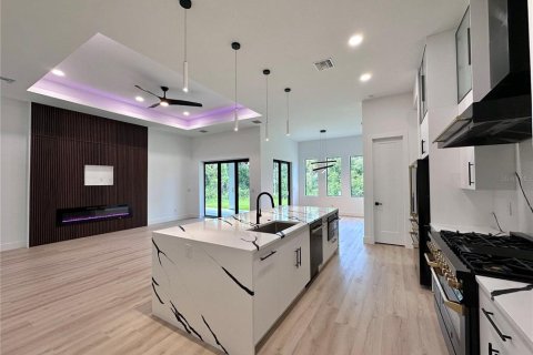 Casa en venta en North Port, Florida, 3 dormitorios, 209.03 m2 № 1910074 - foto 7