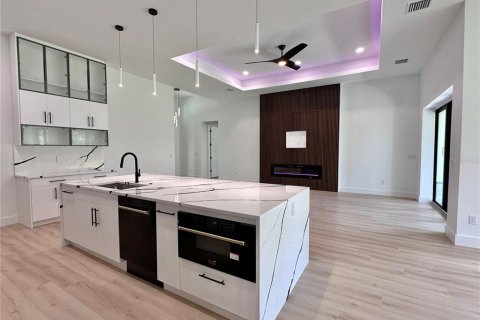 Casa en venta en North Port, Florida, 3 dormitorios, 209.03 m2 № 1910074 - foto 8