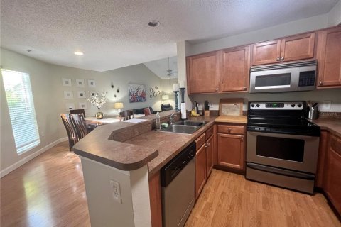 Condominio en alquiler en Saint Petersburg, Florida, 2 dormitorios, 87.51 m2 № 1906794 - foto 5