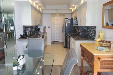 Copropriété à louer à Longboat Key, Floride: 2 chambres, 130.9 m2 № 251977 - photo 13