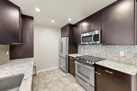 Condo in Tampa, Florida, 3 bedrooms  № 1736515 - photo 8