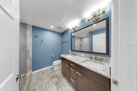 Condo in Tampa, Florida, 3 bedrooms  № 1736515 - photo 17