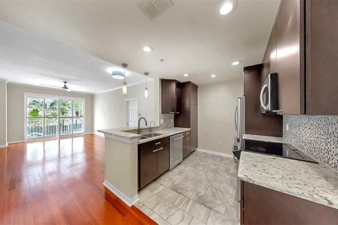 Condo in Tampa, Florida, 3 bedrooms  № 1736515 - photo 9