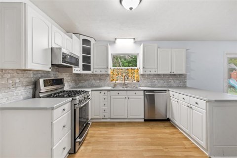House in Gainesville, Florida 3 bedrooms, 130.43 sq.m. № 1846566 - photo 8