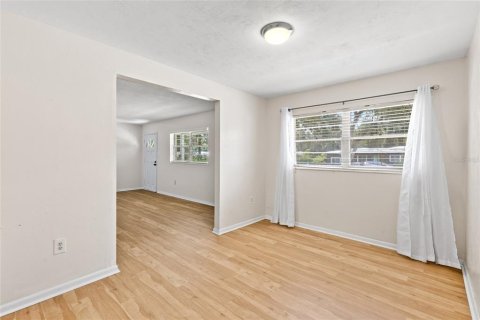 House in Gainesville, Florida 3 bedrooms, 130.43 sq.m. № 1846566 - photo 12