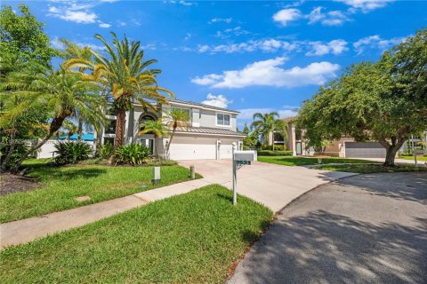 House in Miramar, Florida 5 bedrooms, 313.82 sq.m. № 1787189 - photo 4