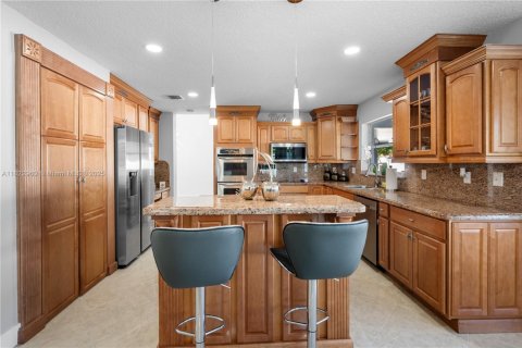 House in Miramar, Florida 5 bedrooms, 313.82 sq.m. № 1787189 - photo 24