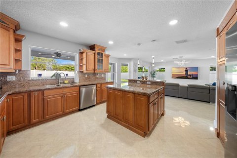 House in Miramar, Florida 5 bedrooms, 313.82 sq.m. № 1787189 - photo 25
