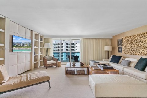 Condo in Miami Beach, Florida, 3 bedrooms  № 1790943 - photo 2