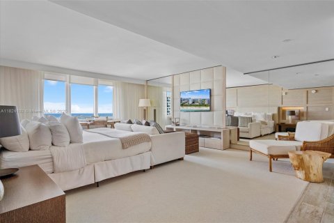 Condo in Miami Beach, Florida, 3 bedrooms  № 1790943 - photo 24