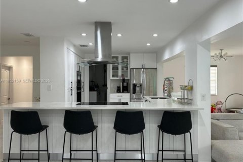 Дом в Купер-Сити, Флорида 4 спальни, 193.98м2 № 2006600