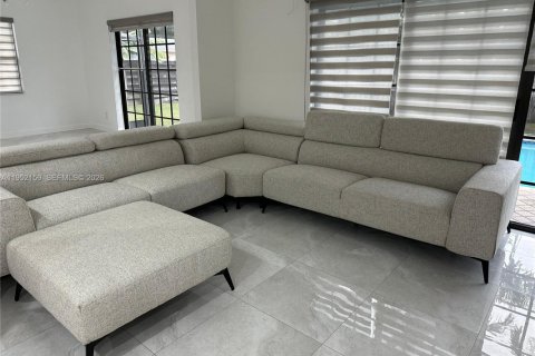 Снять в аренду виллу или дом в Купер-Сити, Флорида 4 спальни, 193.98м2, № 2006600 - фото 10