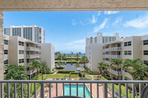 Copropriété à louer à Boca Raton, Floride: 2 chambres, 92.81 m2 № 2243833 - photo 4