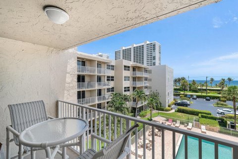Copropriété à louer à Boca Raton, Floride: 2 chambres, 92.81 m2 № 2243833 - photo 3