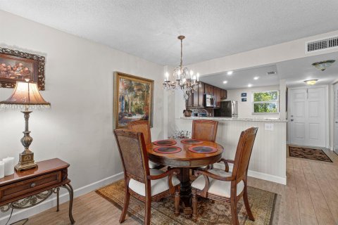 Copropriété à louer à Boca Raton, Floride: 2 chambres, 92.81 m2 № 2243833 - photo 17