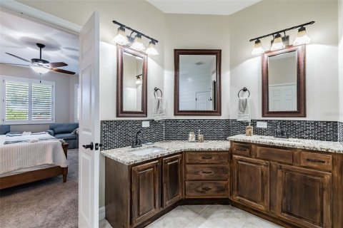 Villa ou maison à vendre à Apollo Beach, Floride: 4 chambres, 252.79 m2 № 1810655 - photo 30