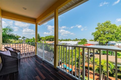 Villa ou maison à vendre à Apollo Beach, Floride: 4 chambres, 252.79 m2 № 1810655 - photo 23