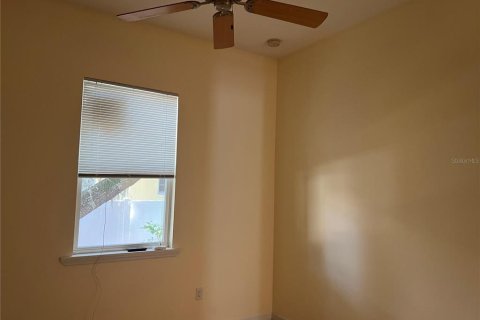 House in Tarpon Springs, Florida 3 bedrooms, 150.32 sq.m. № 2403658 - photo 29