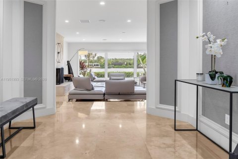 Villa ou maison à vendre à Coral Gables, Floride: 5 chambres, 356.37 m2 № 2053126 - photo 10