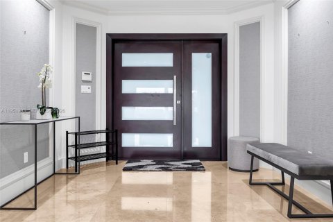 Villa ou maison à vendre à Coral Gables, Floride: 5 chambres, 356.37 m2 № 2053126 - photo 11