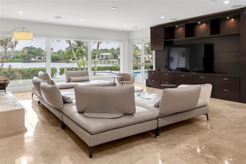 Villa ou maison à vendre à Coral Gables, Floride: 5 chambres, 356.37 m2 № 2053126 - photo 13