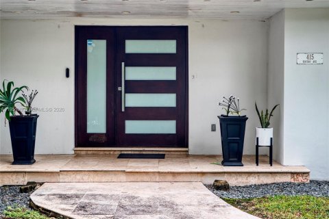 Villa ou maison à vendre à Coral Gables, Floride: 5 chambres, 356.37 m2 № 2053126 - photo 9