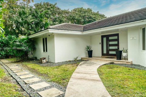 Villa ou maison à vendre à Coral Gables, Floride: 5 chambres, 356.37 m2 № 2053126 - photo 7
