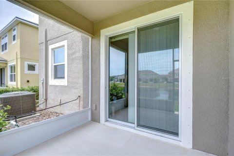 Townhouse in HARMONY AT LAKEWOOD RANCH in Bradenton, Florida 3 bedrooms, 151.8 sq.m. № 2378086 - photo 5