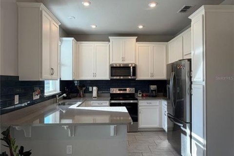 Townhouse in HARMONY AT LAKEWOOD RANCH in Bradenton, Florida 3 bedrooms, 151.8 sq.m. № 2378086 - photo 8