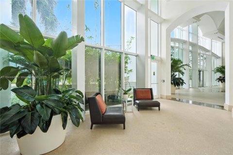 Condo in Miami, Florida, 2 bedrooms  № 1841221 - photo 18