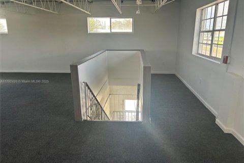 Immobilier commercial à vendre à Hollywood, Floride № 1980211 - photo 12