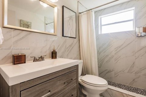 Condominio en venta en Miami Beach, Florida, 37.25 m2 № 1783734 - foto 11