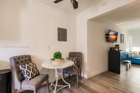 Condominio en venta en Miami Beach, Florida, 37.25 m2 № 1783734 - foto 7