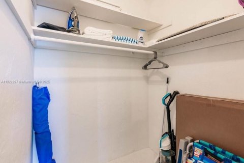 Condominio en venta en Miami Beach, Florida, 37.25 m2 № 1783734 - foto 18