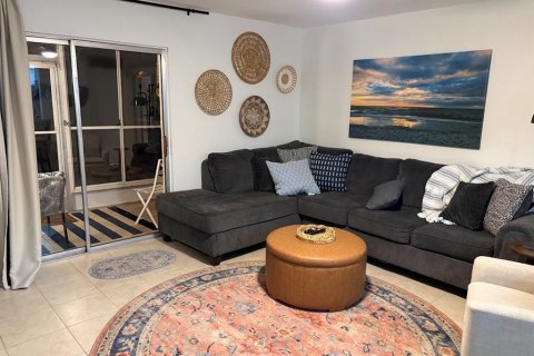Condo in Bradenton, Florida, 1 bedroom  № 2394328 - photo 7
