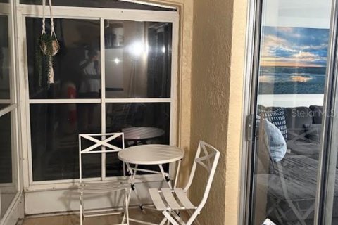 Condo in Bradenton, Florida, 1 bedroom  № 2394328 - photo 15
